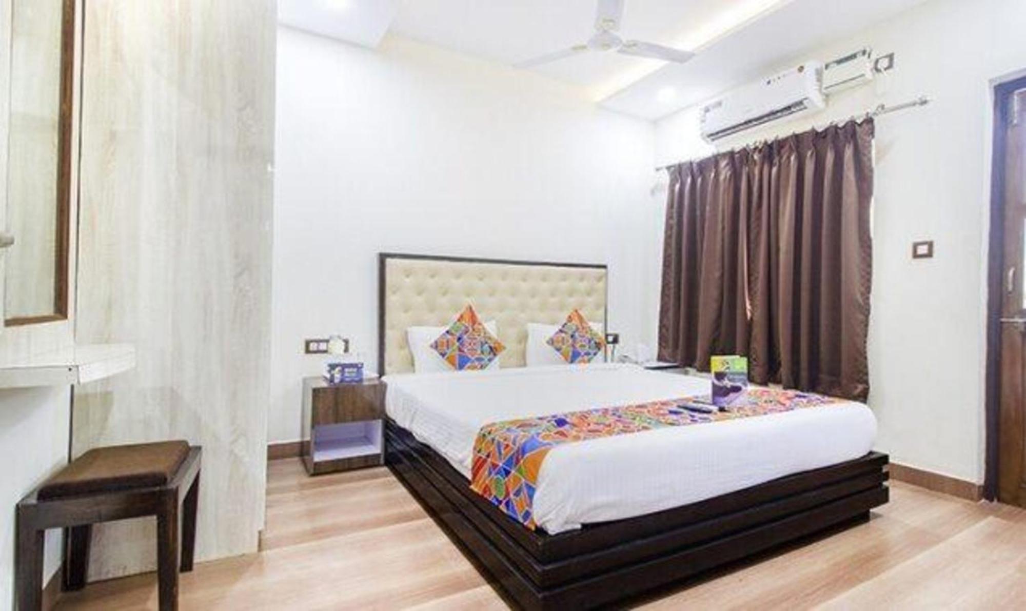 Fabexpress Orchid The Sky Hotel Calangute Bagian luar foto
