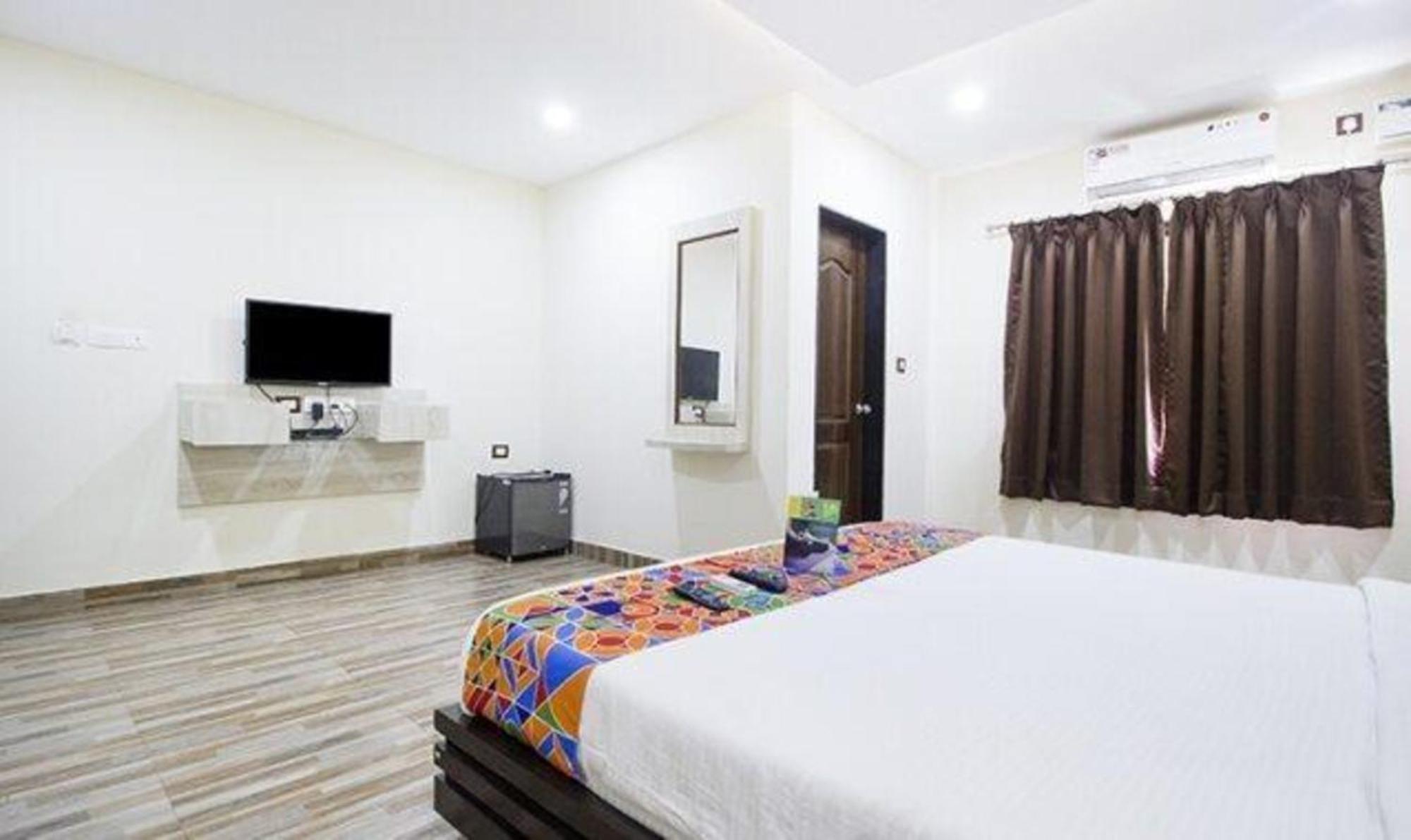 Fabexpress Orchid The Sky Hotel Calangute Bagian luar foto